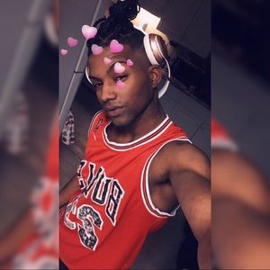 Meet your Posher, Leo